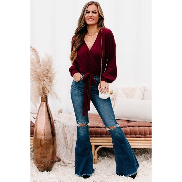 All Flared Up Distressed High Rise Sneak Peek Jeans (Medi Dark) Sz  13/w31  NWT - Picture 6 of 6